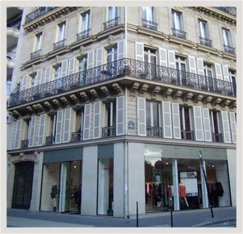 how much cheaper is chloe in paris